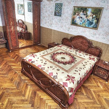 Apartment Na 7-Ya Krasnoarmeyskaya סנט פטרסבורג חדר תמונה